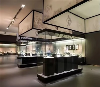 Interaktive Museumsvitrine