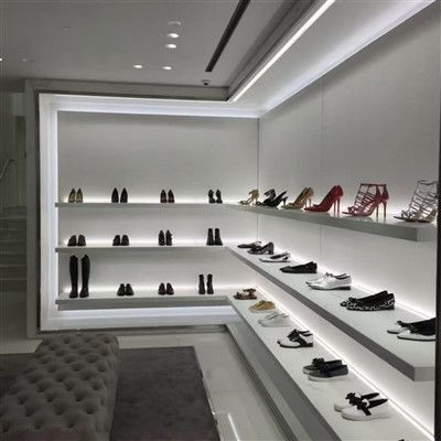 Einkaufszentrum Taschen Store Innenarchitektur